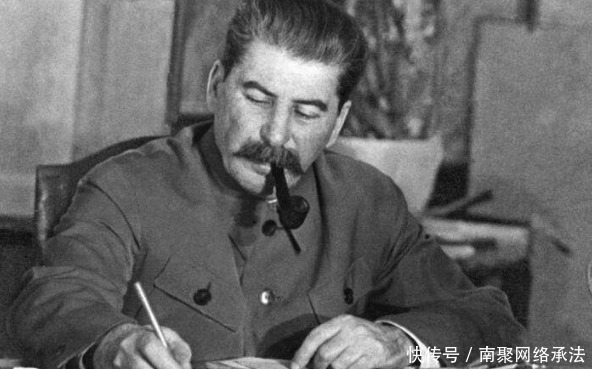 例外|斯大林开会时规定:将领必须全体站着,唯独1人例外,享最高待遇