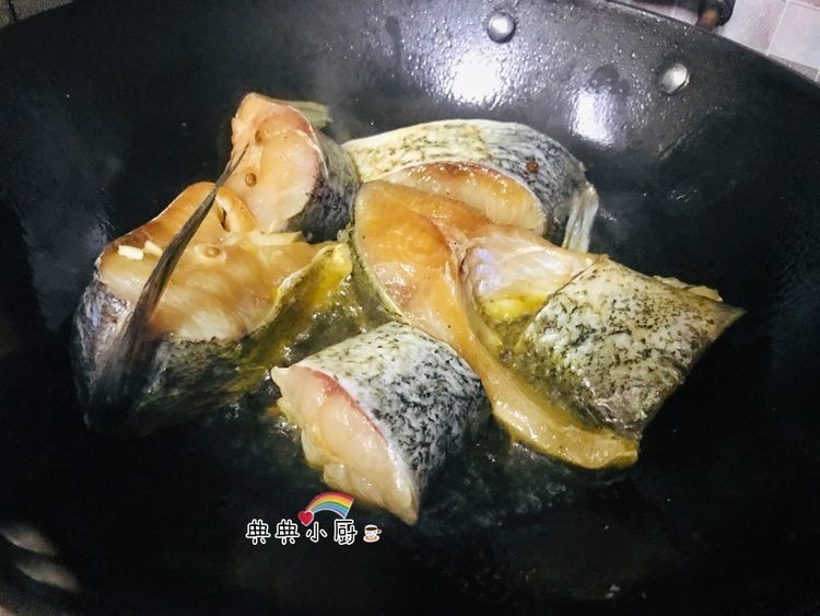 鱼不红烧,用来做火锅,又是一道冬日美味