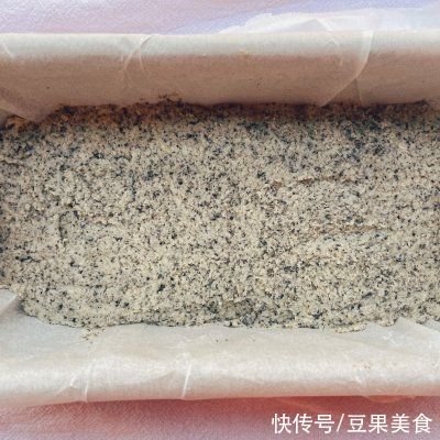 黑芝麻奇亚籽双拼香椰磅蛋糕～生酮无糖减脂