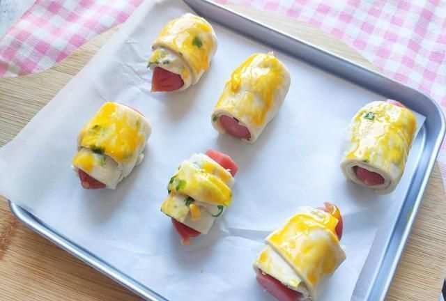 手抓饼花样吃法,简单省事,15分钟端上桌,层次分明,当早餐最好