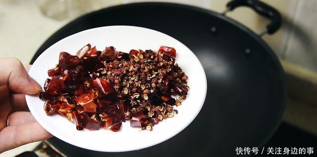 牛肉想要嫩滑,千万不要直接下锅,多加一个步骤,嫩滑又入味