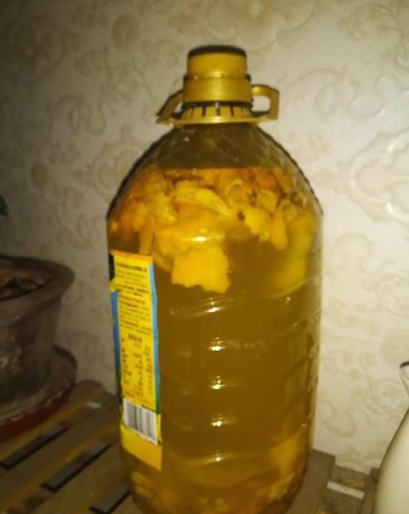 土里掺点它，土壤变微酸，花儿蹭蹭长不停