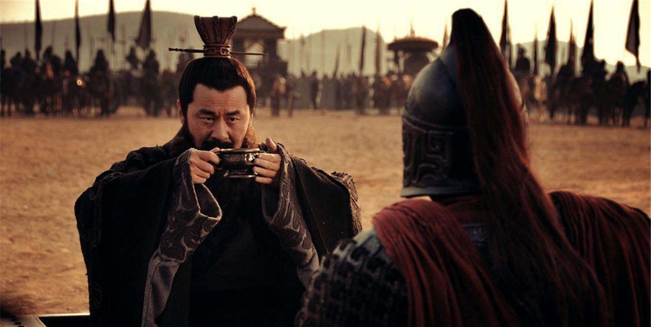 关羽|三国中被小瞧的两位猛将,武力不输吕布关羽,曹操想得却得不到