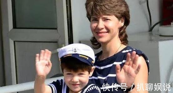 叔叔|“赶紧跟叔叔打招呼”,中国式礼貌正摧毁孩子,家长反而自鸣得意