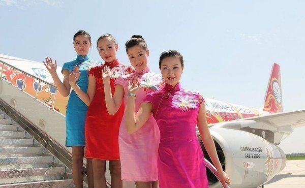 老年|世界各国空姐你都见过哪些国家的最喜欢哪个航空的空姐!