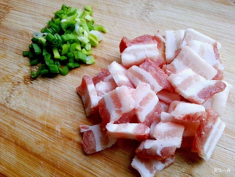 白菜饺子好吃有诀窍,教你饭店做法,饺子鲜嫩多汁不好吃才怪