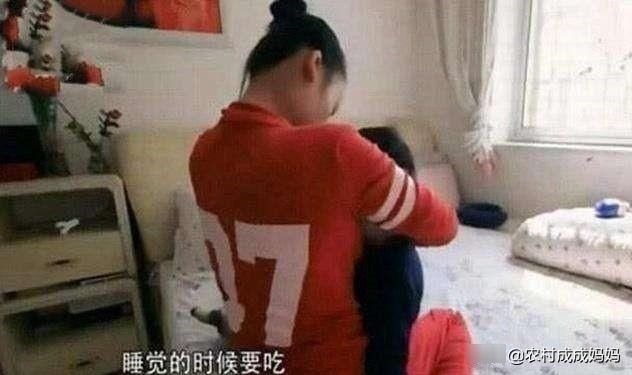 母乳|12岁还戒不掉母乳，15岁还和母亲睡一起，这样的男孩太吓人