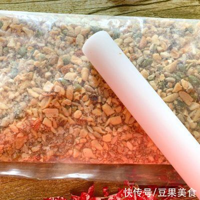 搅拌均匀|广式伍仁月饼(手工馅料制作)