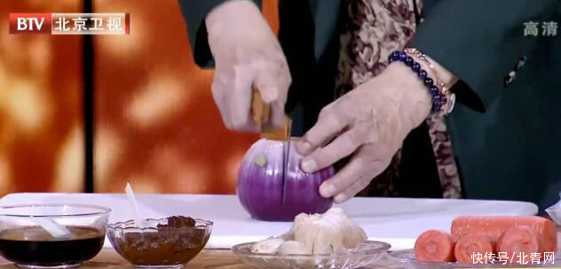 长生果|百岁女中医“长寿秘方”公开：花生和它们一起吃，护血管、抗衰老