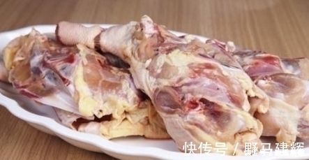 酱鸡|下酒菜别再吃花生米了，10块钱能买一兜，比花生米好吃