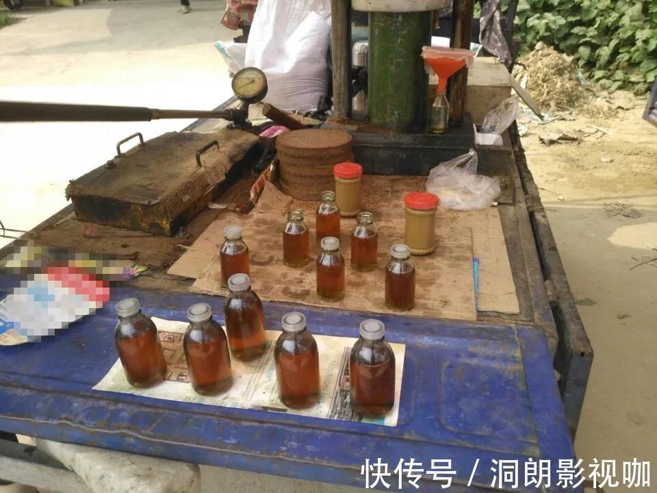 香油|一斤香油15元,什么样的芝麻才能磨出告诉你假香油的真相