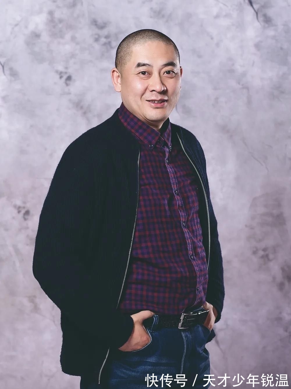 岱庙&著名画家张宜:大美山东韵,泰山松柏长