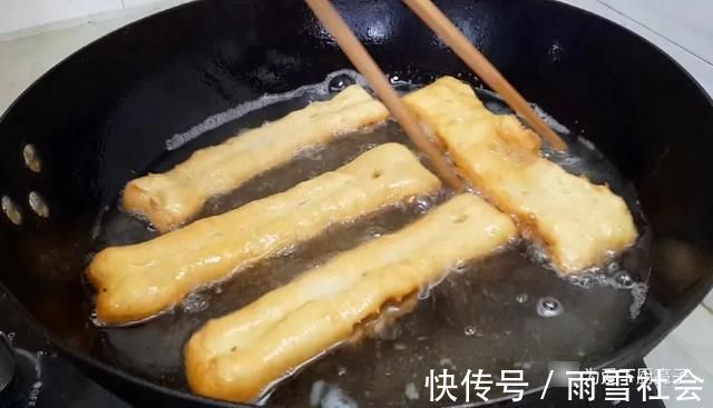 包子|早餐别烙饼吃包子了，教你新吃法，香酥又松软，比面包烧饼还好吃