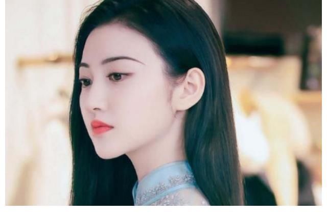 杨紫|“小猴紫”资源好到炸，又一档常驻综艺曝光，杨紫转综艺咖了吗？