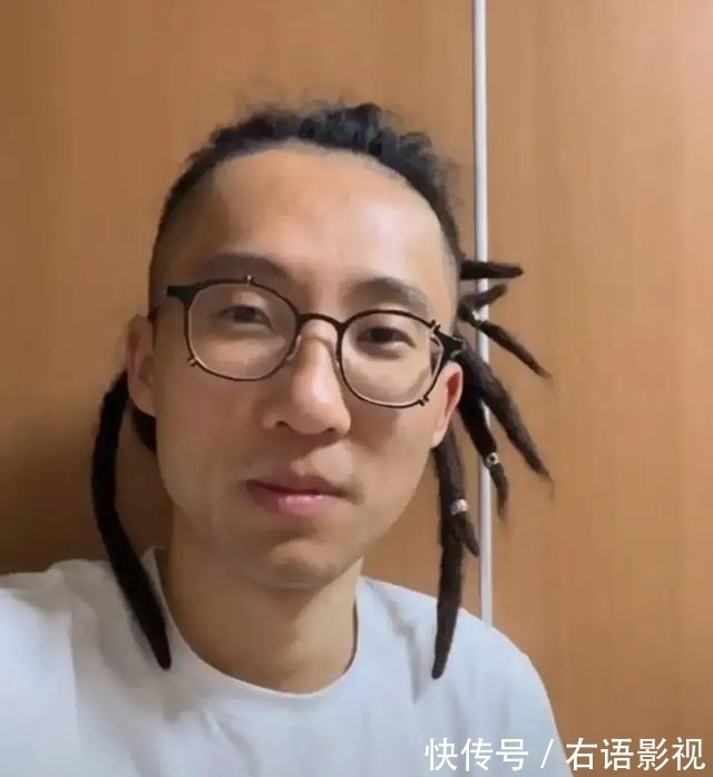 EDG奪冠!粉絲上街luo奔跳舞,大聲喧嘩尖叫,明星帶頭亂立flag