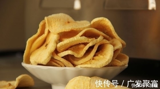 早上空腹吃|女性坚持每天早上空腹吃此物,脂肪跑了,皱纹也没了,50不显老