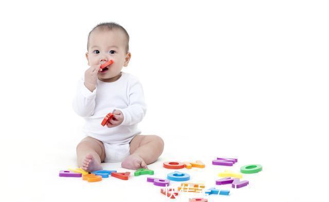 智力游戏|如何与婴幼儿玩智力游戏?看似简单的事情,未必很简单哦