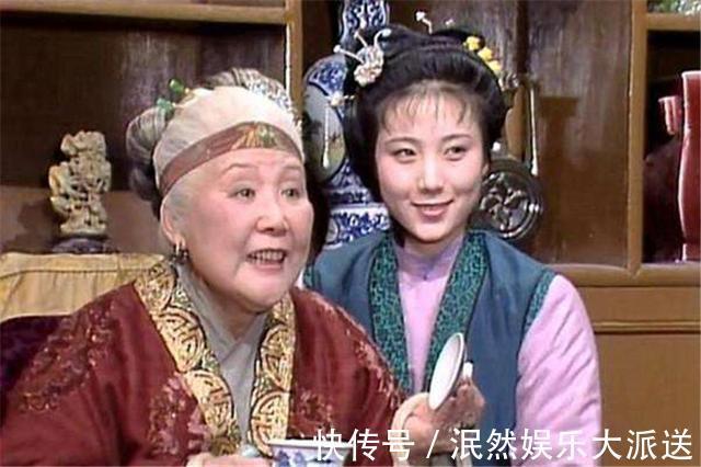 黛玉|贾母狠骂薛宝钗,看起来不动声色,其实入木三分,姜还是老的辣