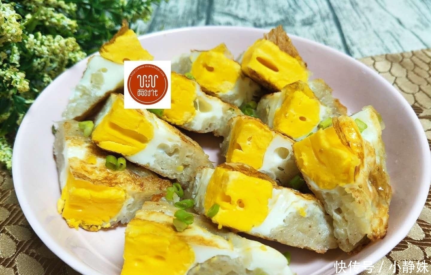 土豆不要炒着吃了,换个方法,做成一道美味早餐,大人孩抢着吃