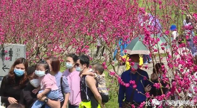 老年|大年初一行大运,南宁路上“红通通”,你参与了吗?