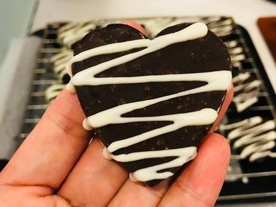 用油|巧克力饼干别再买着吃了,不用水不用油,而且不用烤,在家就能做