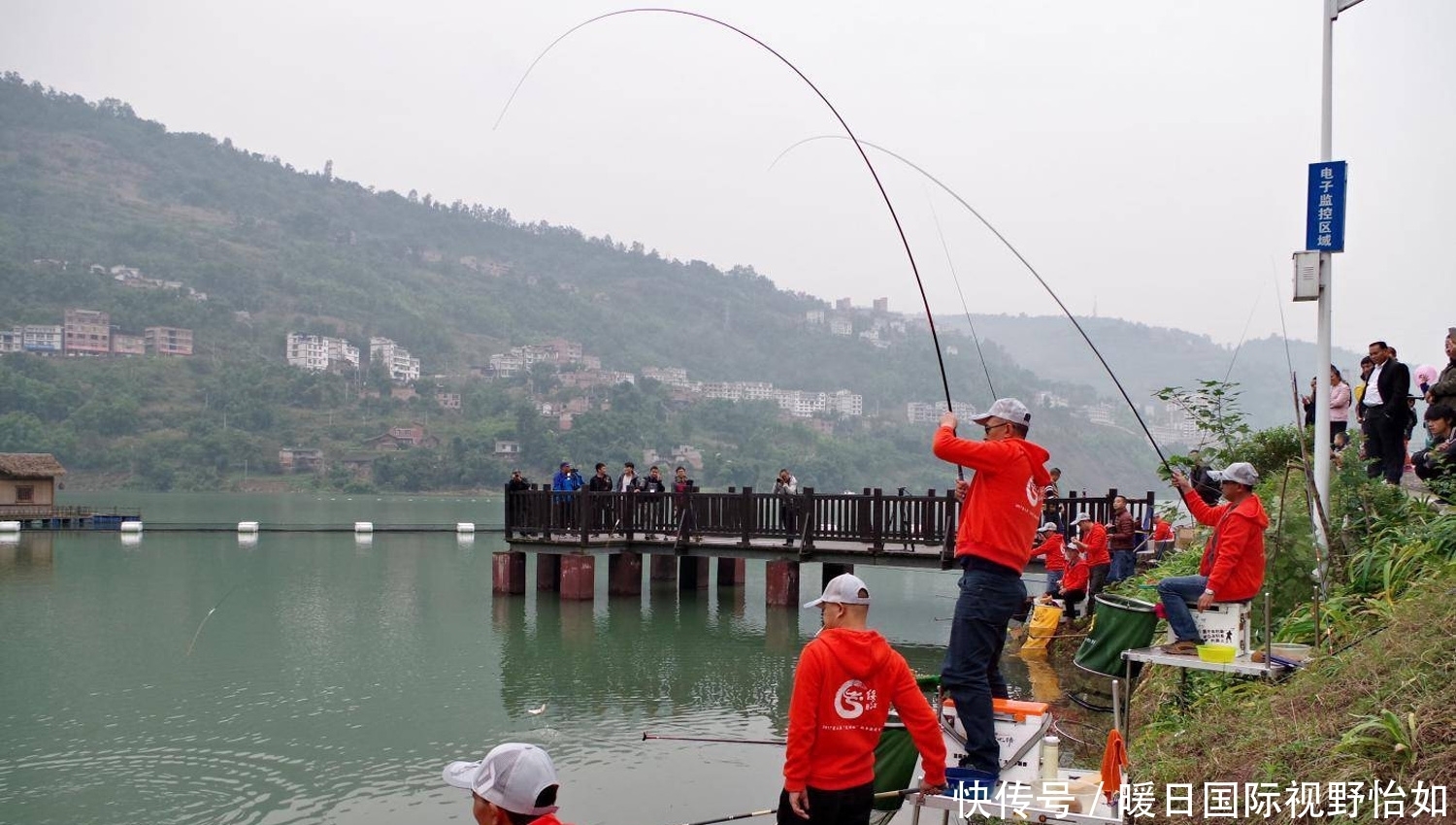 鱼线|如何钓回锅鲤鱼?钓回锅鲤鱼用什么饵料?钓回锅鲤鱼的技巧和方法