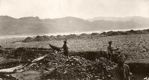 老照片：1910年的长江景观，因三峡大坝而消失