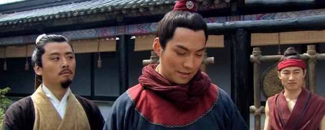 梁山|除了梁山一百单八将,水浒传中还有两人可称侠,其中一人不会武功