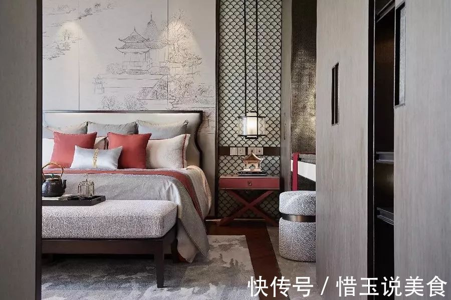 卧室内|还在买衣柜现在流行“挖墙”装衣橱!