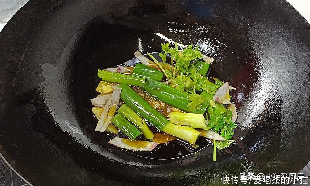 桂皮|又到了腌辣椒的季节，教你这种酱腌做法，香辣下饭，做好吃一年