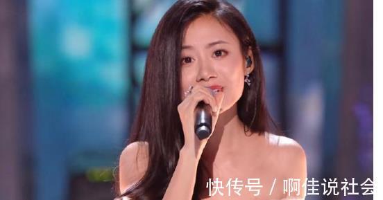 2021《好聲音》才結(jié)束后,就有兩位學(xué)員簽約燦星,都是顏值擔(dān)當(dāng)