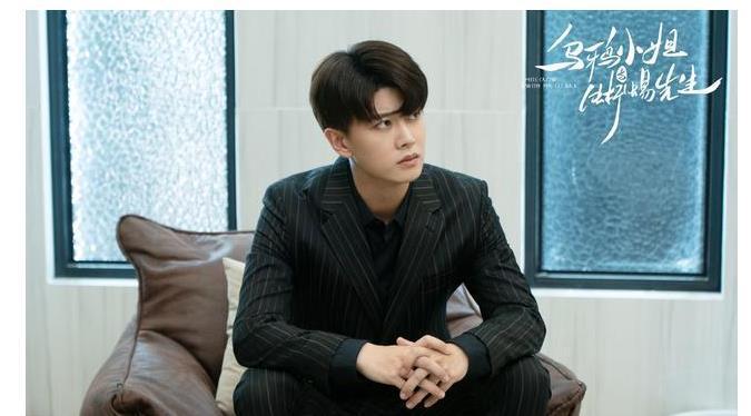 顾川 《乌鸦小姐》收官,任嘉伦告别文案被吐槽不走心,真的是这样吗?