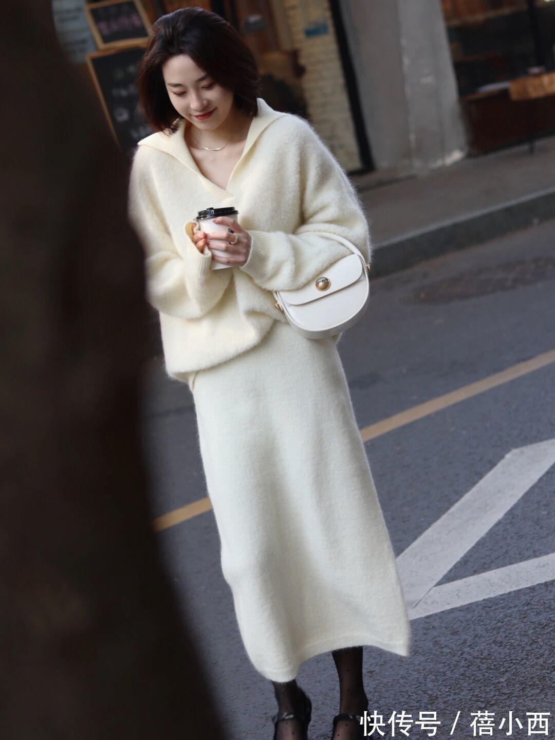 穿搭|终于找到适合普通女生的单品了,冬季穿“毛衣”是首选,高级时髦