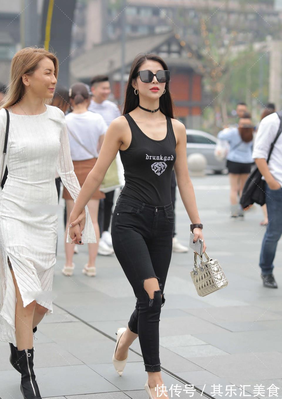 新鲜感|高雅大气的女孩,散发着成熟的气息,让人多看一眼都是享受!
