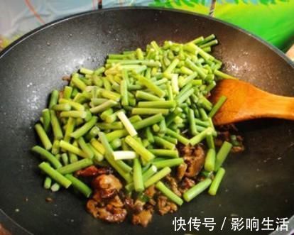 炒肉别再用淀粉了，学会加入2样，不管炒啥肉，鲜嫩入味，超好吃