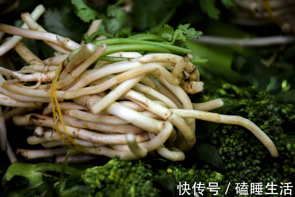 食物|月经量少，多吃5样重口味食物，排污血、养子宫，预防妇科炎症