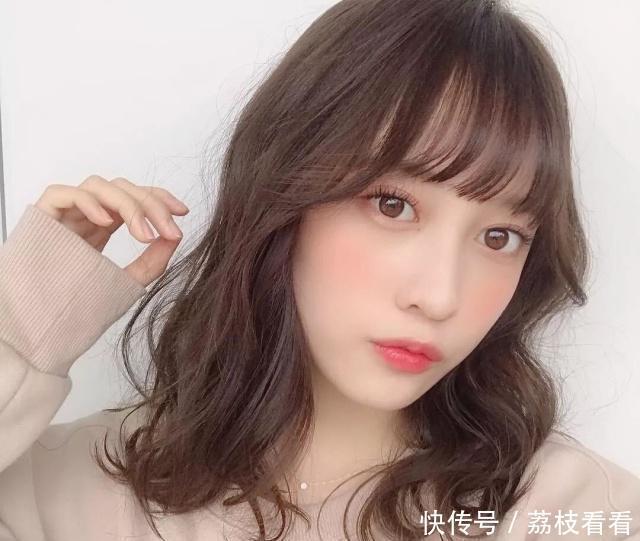 波纹|觉得短发太短，不如从“锁骨发”开始，这3种“发型”真显嫩