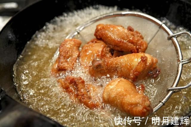 牛奶|九岁孩子因脾虚停止长个，提醒家长：这类食物尽量要少吃！