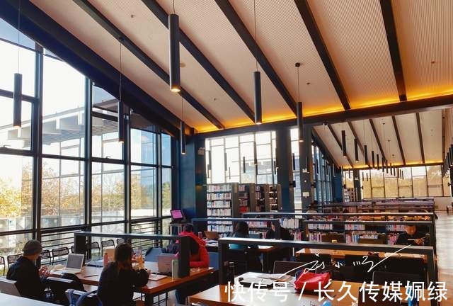 刘小顺|上海“网红”图书馆，就在嘉定区，还曾经被美国杂志评为全球最佳