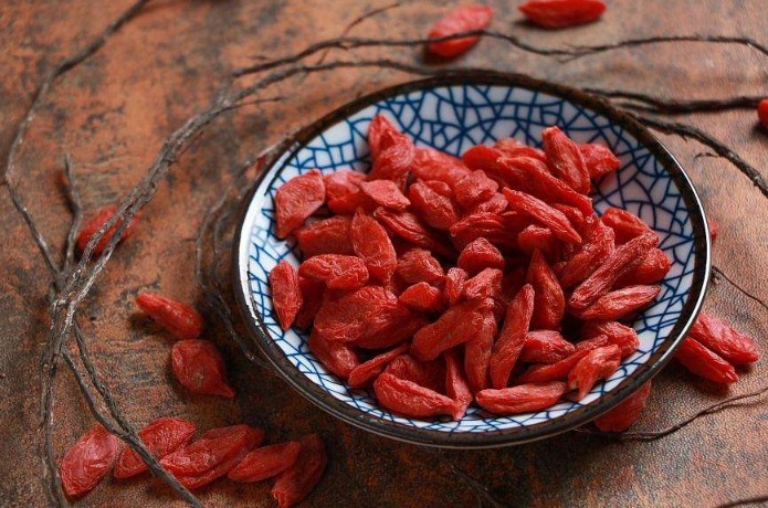 枸杞|70岁老人的“回春”小妙招，每天吃一点，晚上妻子乐开怀