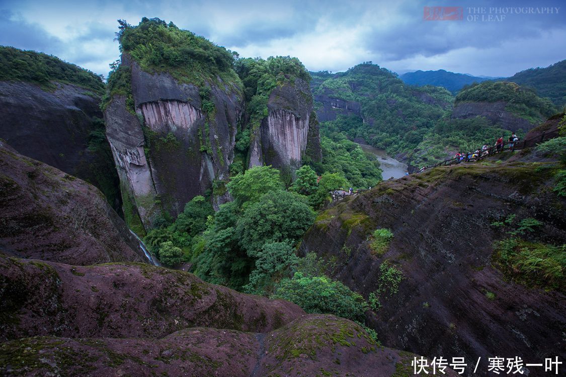 崖洞|武夷山神奇天车架，为躲避战乱，古人在绝壁石洞建起300人的村子