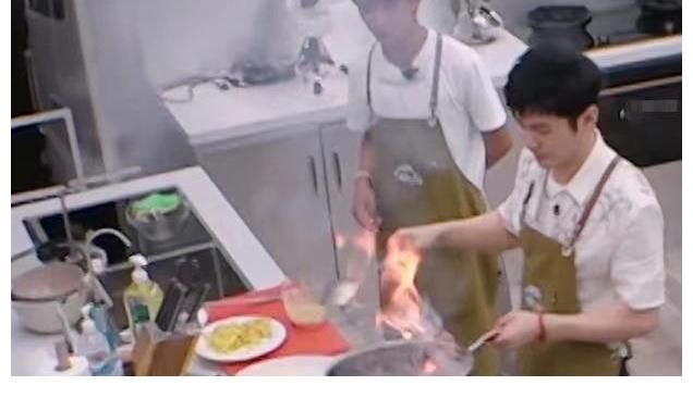 厨艺|好家伙!看了《中餐厅5》大咖们做饭,我恨不得抢过铲子自己来