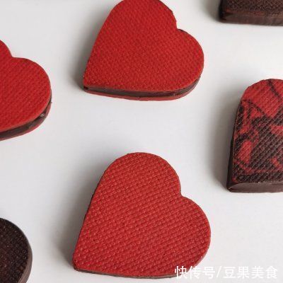 搅拌均匀|七夕好礼——爱心三明治曲奇一口下肚，唇齿留香