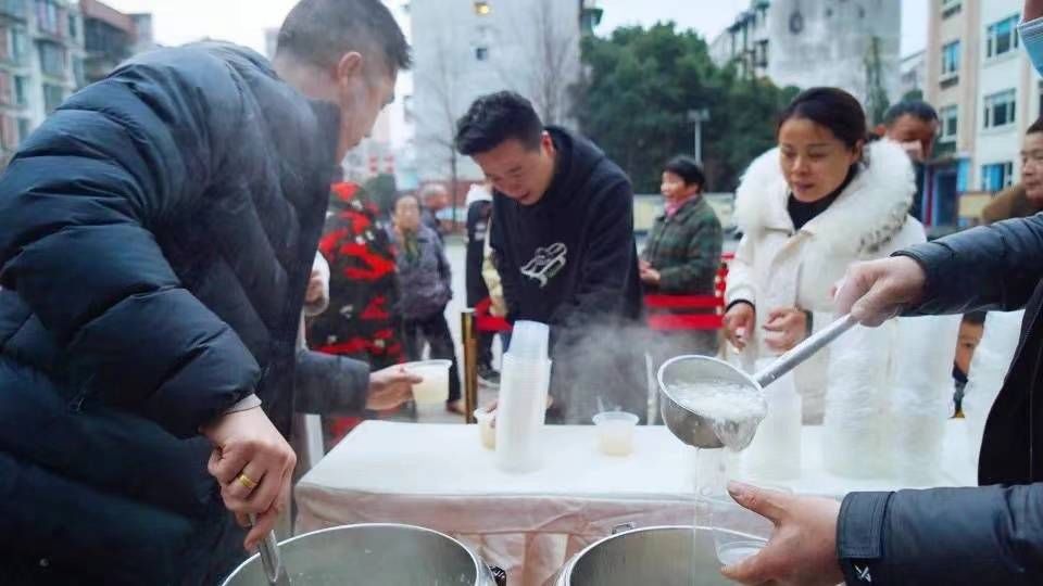 花灯！猜灯谜做花灯吃汤圆 温江涌泉的元宵节好嗨哟