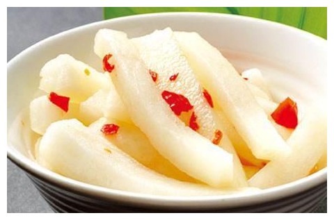 泡萝卜时,放生水还是矿泉水方法错了,难怪不入味还容易臭