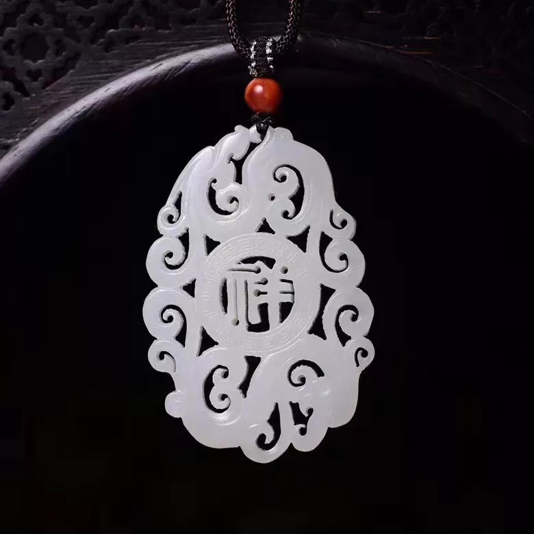 扳指 男人的手里,离不开这四件首饰