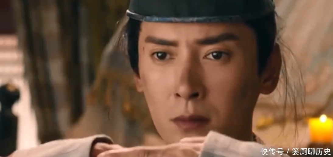 古人说:“李下不整冠,瓜地不系鞋”,是何意?做人要有眼力见