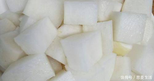 蔬菜|常吃這蔬菜，輕輕松松掉十斤，一斤8毛錢(qián)，不吃可惜了