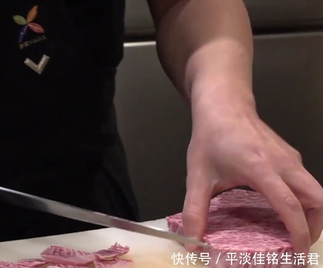 吃水果|非常少见的宫崎和牛,比普通雪花牛排还白,放在嘴里就像吃水果