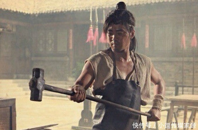 他是梁山上最可恶之人,自毁前程还要害兄弟落草,最后果真遭报应